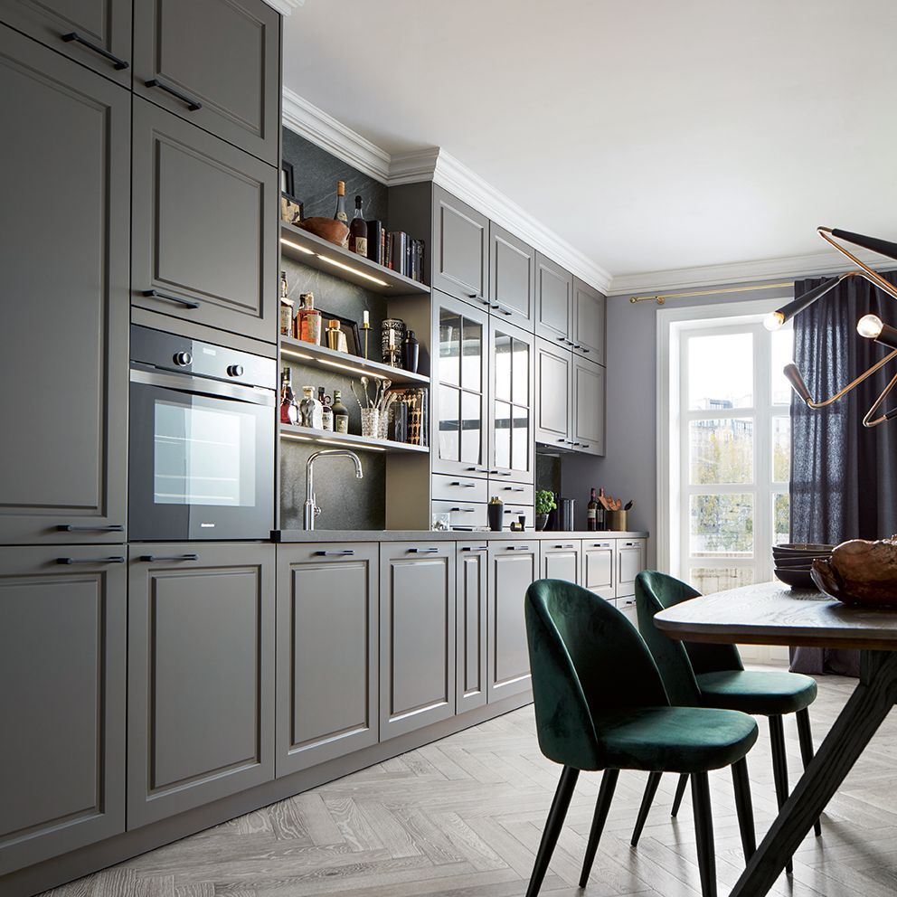 Schüller moderne Landhausküche Grau