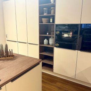 Nolte Küche Magnolie - Küchenwand inkl Geräte