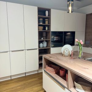 Nolte Küche Magnolie - L Küche mit Insel