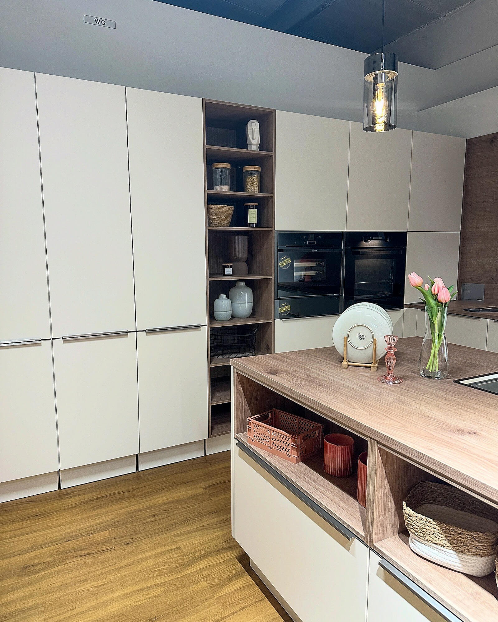 Nolte Küche Magnolie - L Küche mit Insel