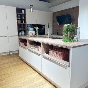 hochwertige Nolte Küche Magnolie - Kücheninsel