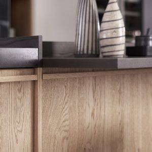 LEICHT Kyoto Inselküche Holz mit Rahmenfront